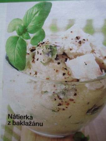 Baklažánová nátierka s bazalkou 